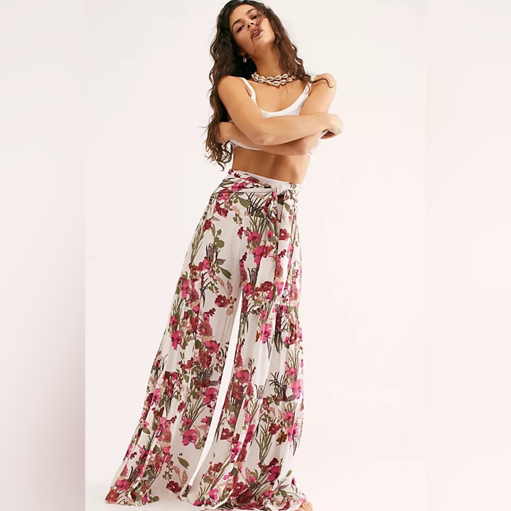 Free People One Aloha Printed Wide-Leg Pants 
SOLDOUT RARE Size Small